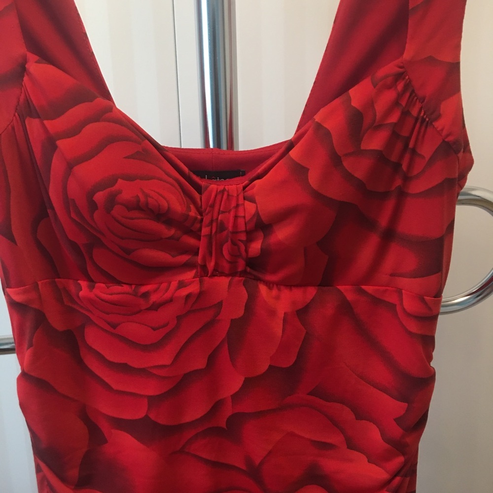 Le Chateau red rose elegant cocktail ruched dress Size L - Picture 2 of 10